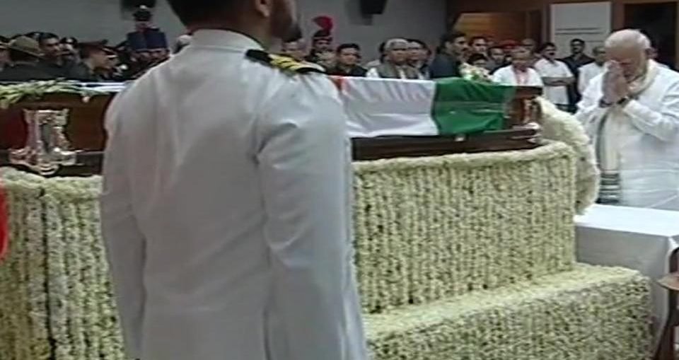 Vajpayee funeral UPDATES: Mortal remains at BJP office, thousands pay tribute