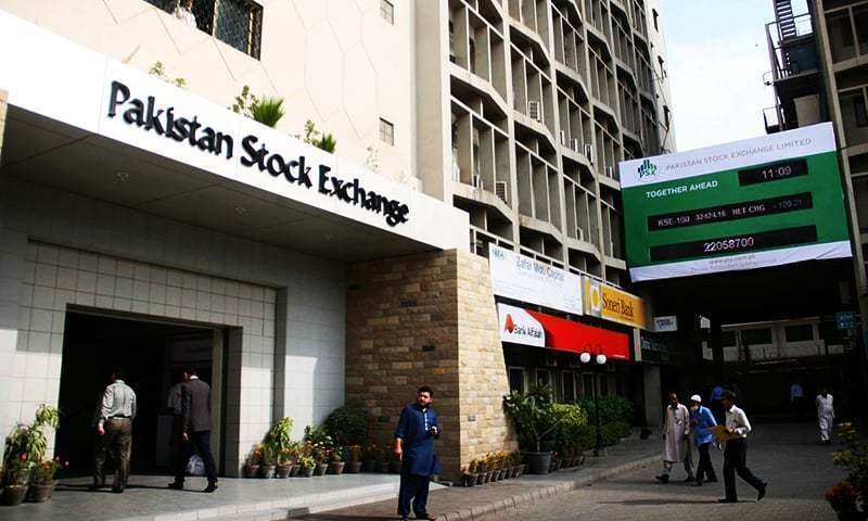 Karachi terror attack, Grenades lobbed, firing at Pakistan Stock Exchange building 5 killed