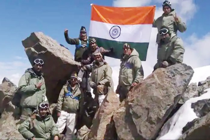 India pays tributes to war heroes on Kargil Vijay Diwas today