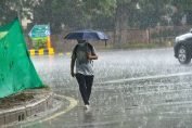 Delhi misses its date with monsoon, light rain likely