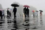 Overcast weather with moderate rain expected in Delhi today