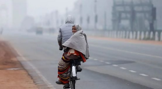 Delhi Weather Today: Temperature Dips To 7.6 Degrees Celsius, AQI Likely To Deteriorate