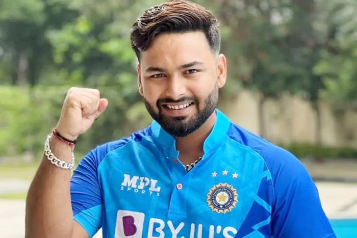 Rishabh Pant starts recovery process with a walk in the pool