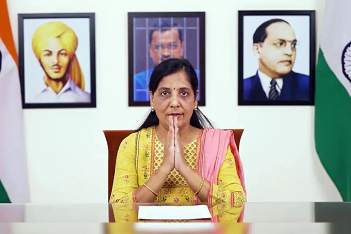 Complaint against Arvind Kejriwal’s wife Sunita for sharing Delhi CM’s court proceedings online